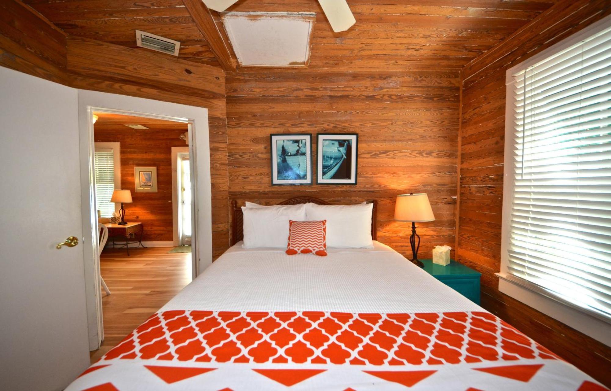 Tropical Village Key West Room photo